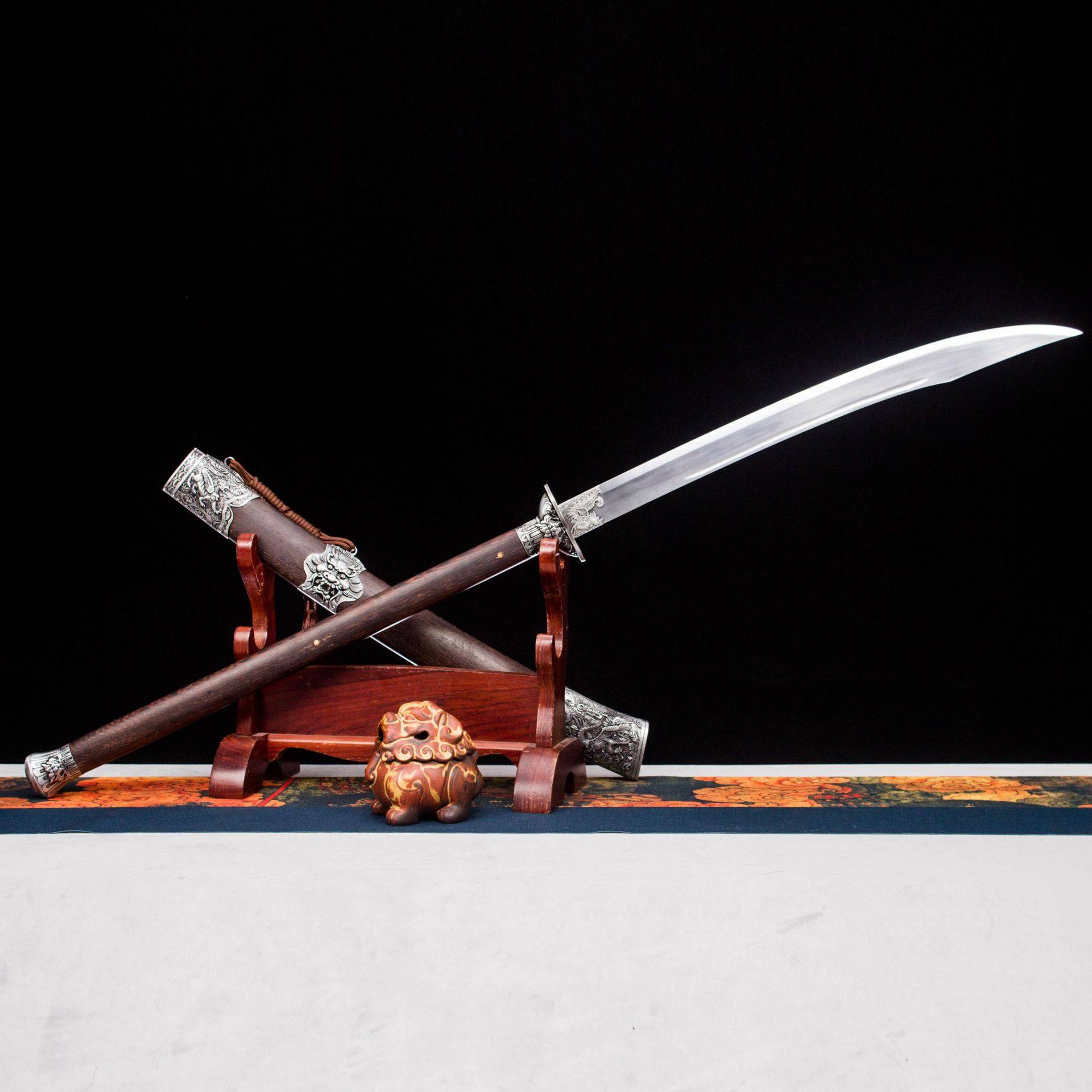 龙泉市刀剑高锰钢手工锻打加长双手牛尾龙虎战刀影视冷兵器未开刃,特色手工艺,剑袋,淘宝优惠券,粉丝福利购,淘宝优惠卷