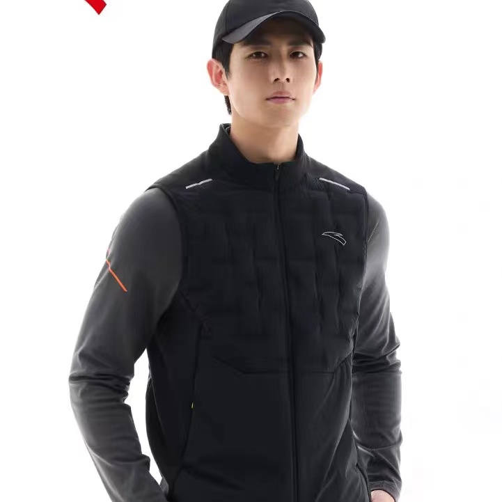 安踏短款羽绒服马甲男士