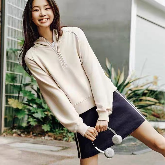 安踏冬季新款极简训练运动上衣