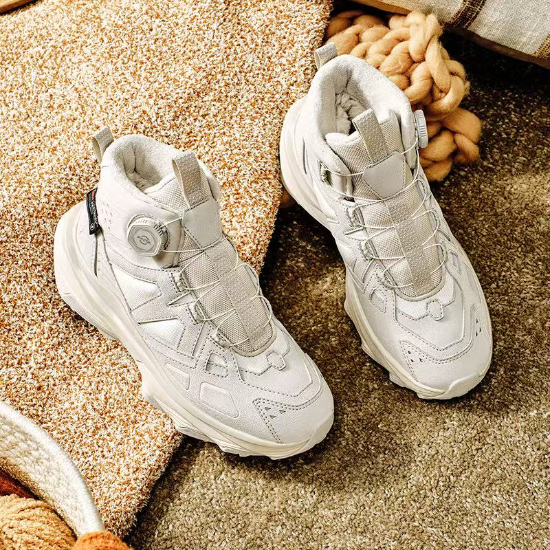 安踏跃岭2代严寒女子户外棉鞋