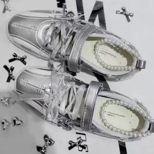 安踏运动休闲鞋子女士122548815VS