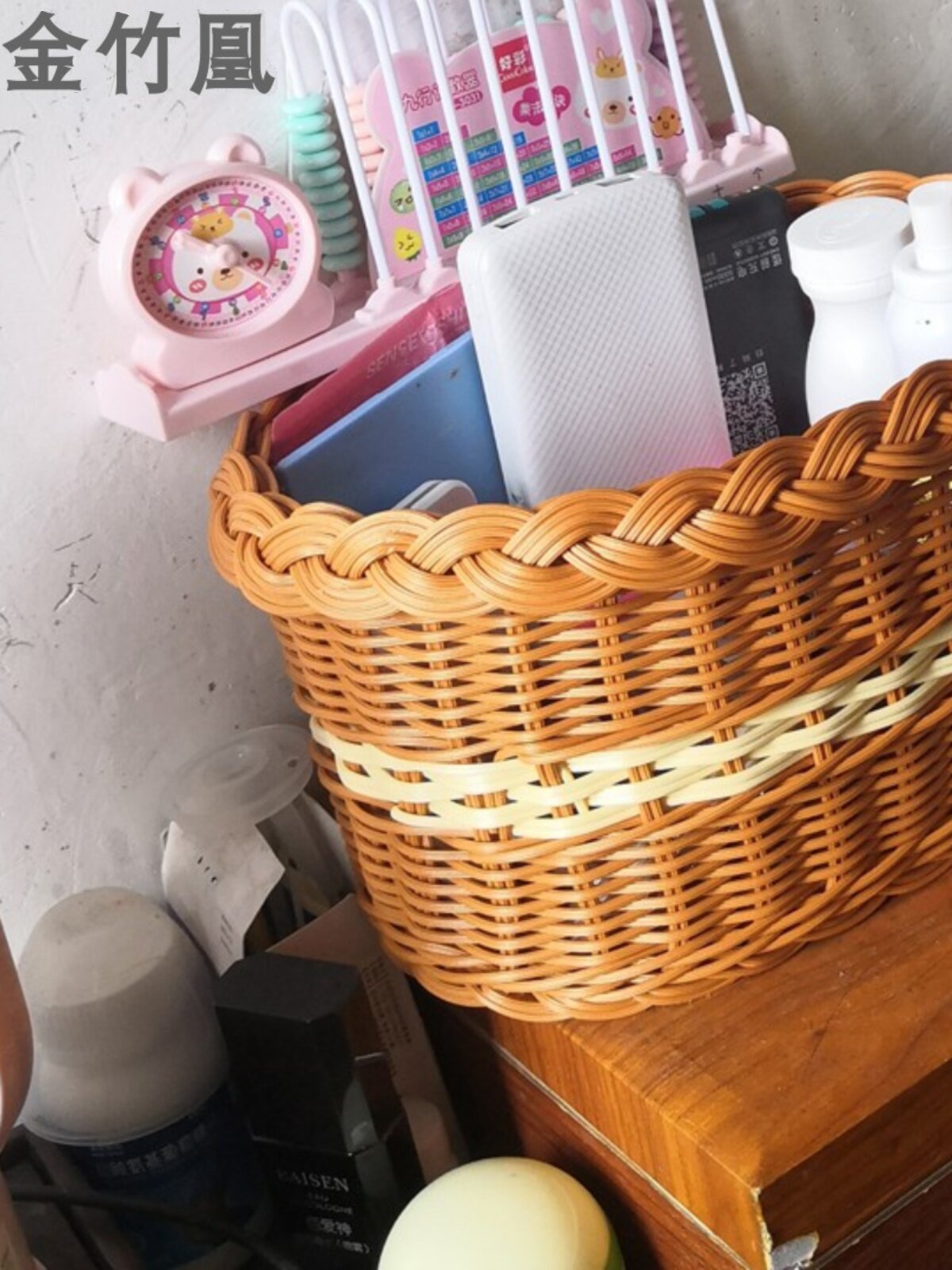 중국 발렌타인 데이 꽃꽂이 휴대용 꽃 바구니 TUO 원형 보관 바구니 기념품 모조 등나무 직조 홈 테이블 바구니 인터 컬러 바구니