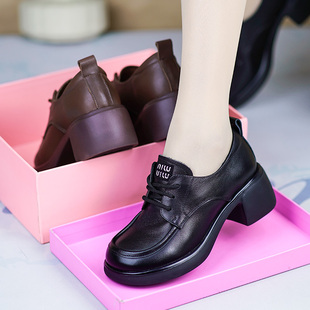 2026新款单鞋真皮粗跟中跟女款厚底系带牛皮软底黑色通勤小皮鞋