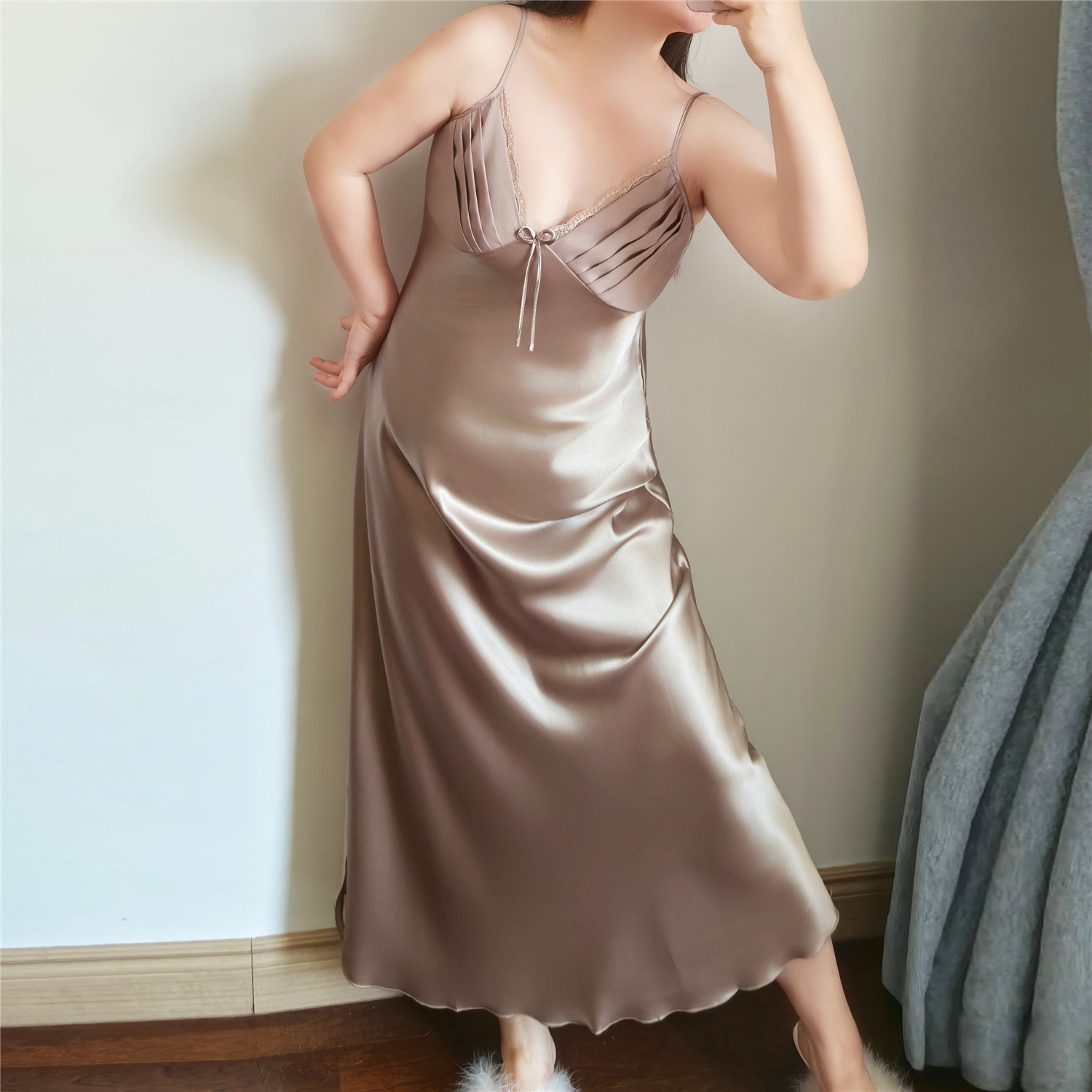 性感睡衣大码女胖mm春夏冰丝高级感加肥加大纯欲吊带睡裙没胸垫a
