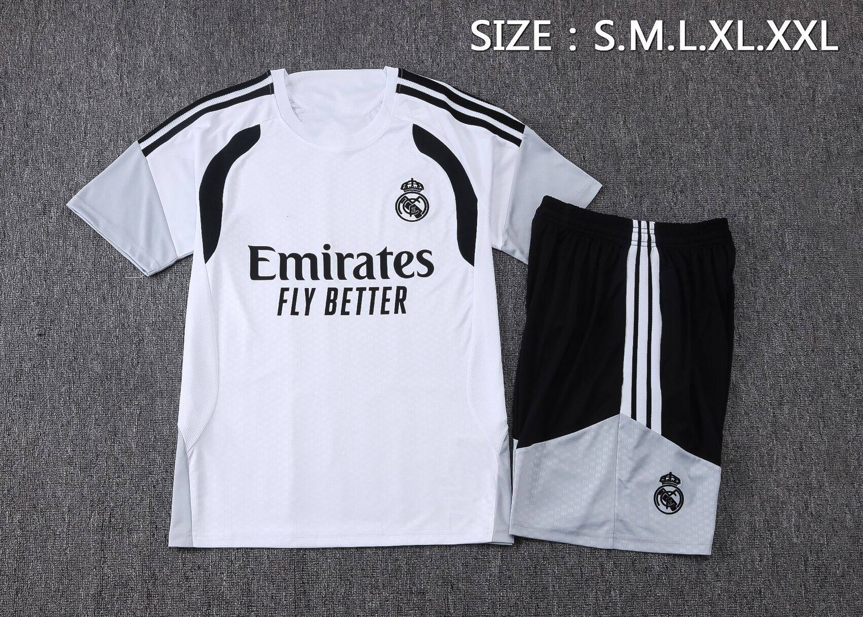 皇马复古白色短袖球衣男足球训练服2526速干健身短裤跑步运动队服