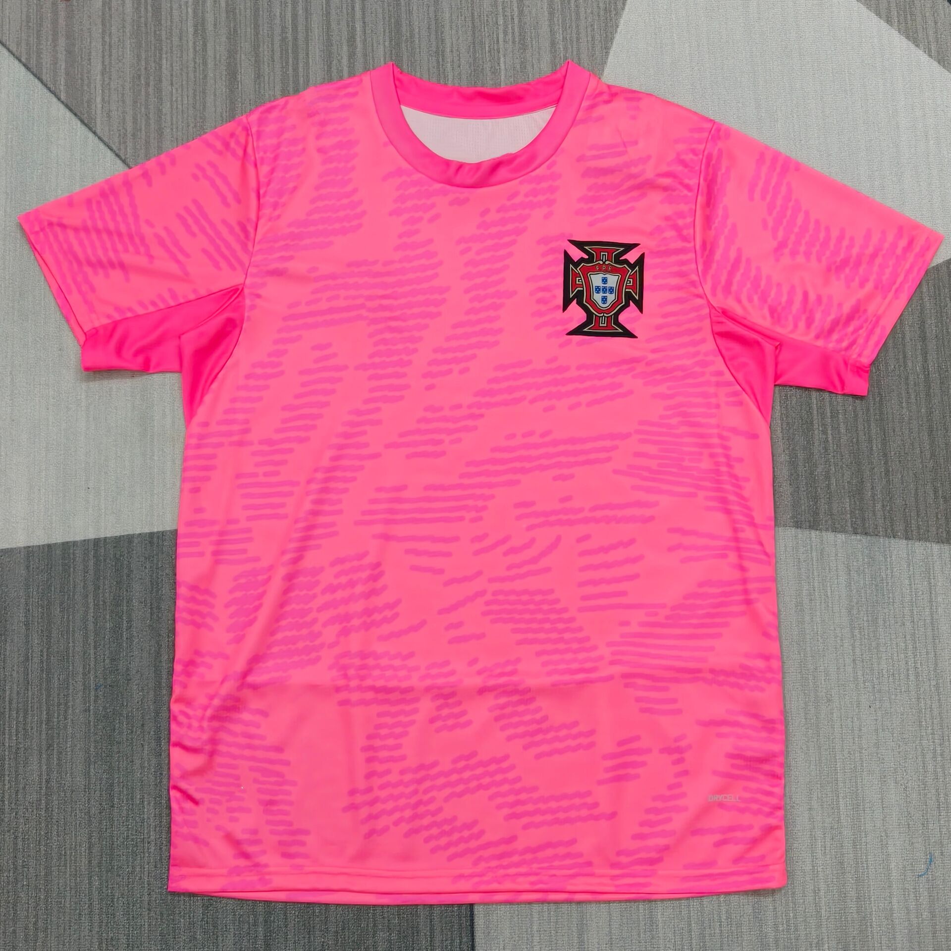 葡萄牙短袖足球训练服上衣男女生2627新款定制玫粉色跑步运动比赛