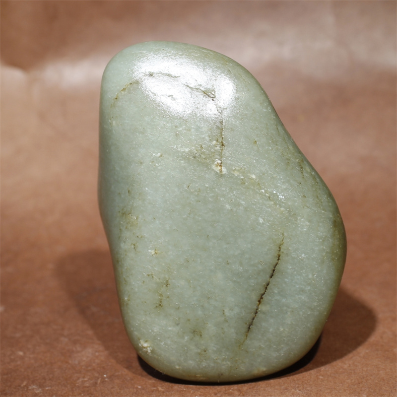 260克真皮青玉籽料原石手把件和田玉天然玉石办公室摆件雕刻作料