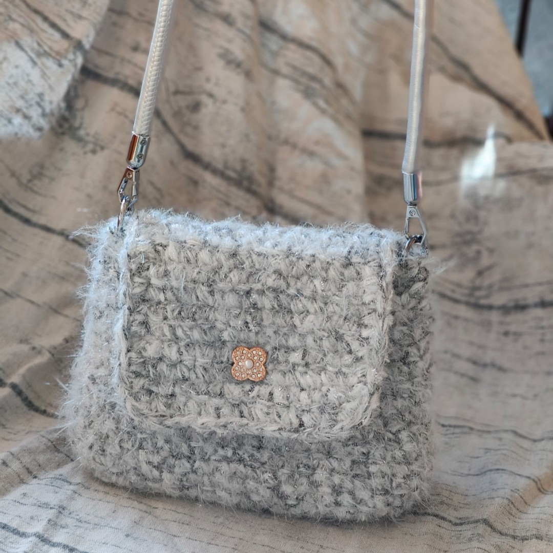 处理纯手工钩织成品毛线包包小香风包包白色单肩包送闺蜜生日礼物,箱包皮具/热销女包/男包,编织包,淘宝优惠券,粉丝福利购,淘宝优惠卷