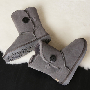 加绒真皮学生中筒加厚情侣大码 皮毛一体雪地靴女短筒2025新款 时尚