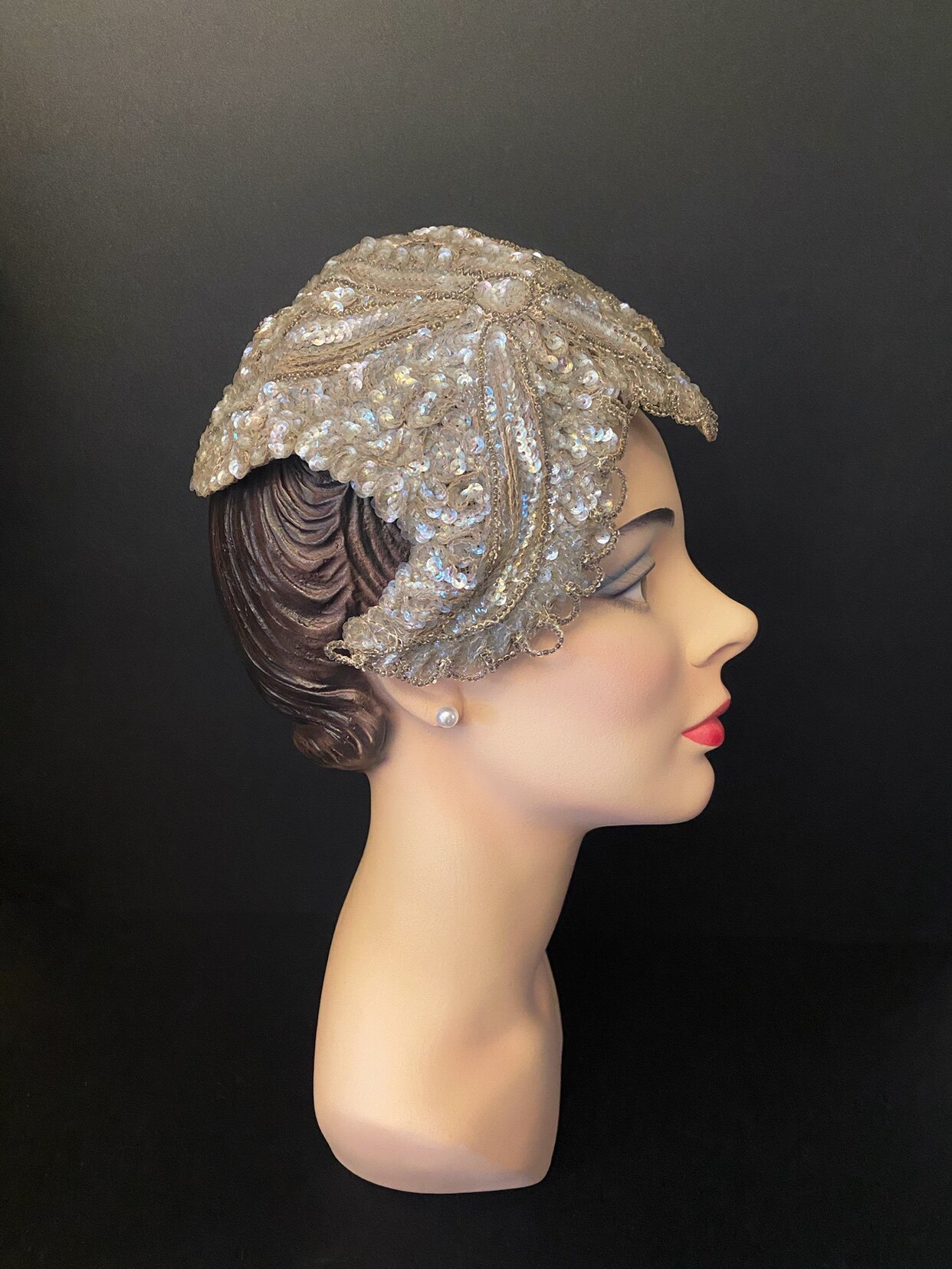 售罄 美人鱼vintage西洋古董帽子复古亮片串珠流苏中古着女帽饰