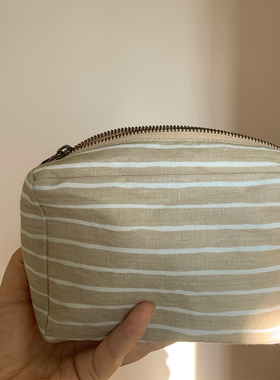 Maybekuii | 小号 | 浅豆沙绿条纹收纳化妆包  #249