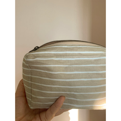 Maybekuii | 小号 | 浅豆沙绿条纹收纳化妆包  #249
