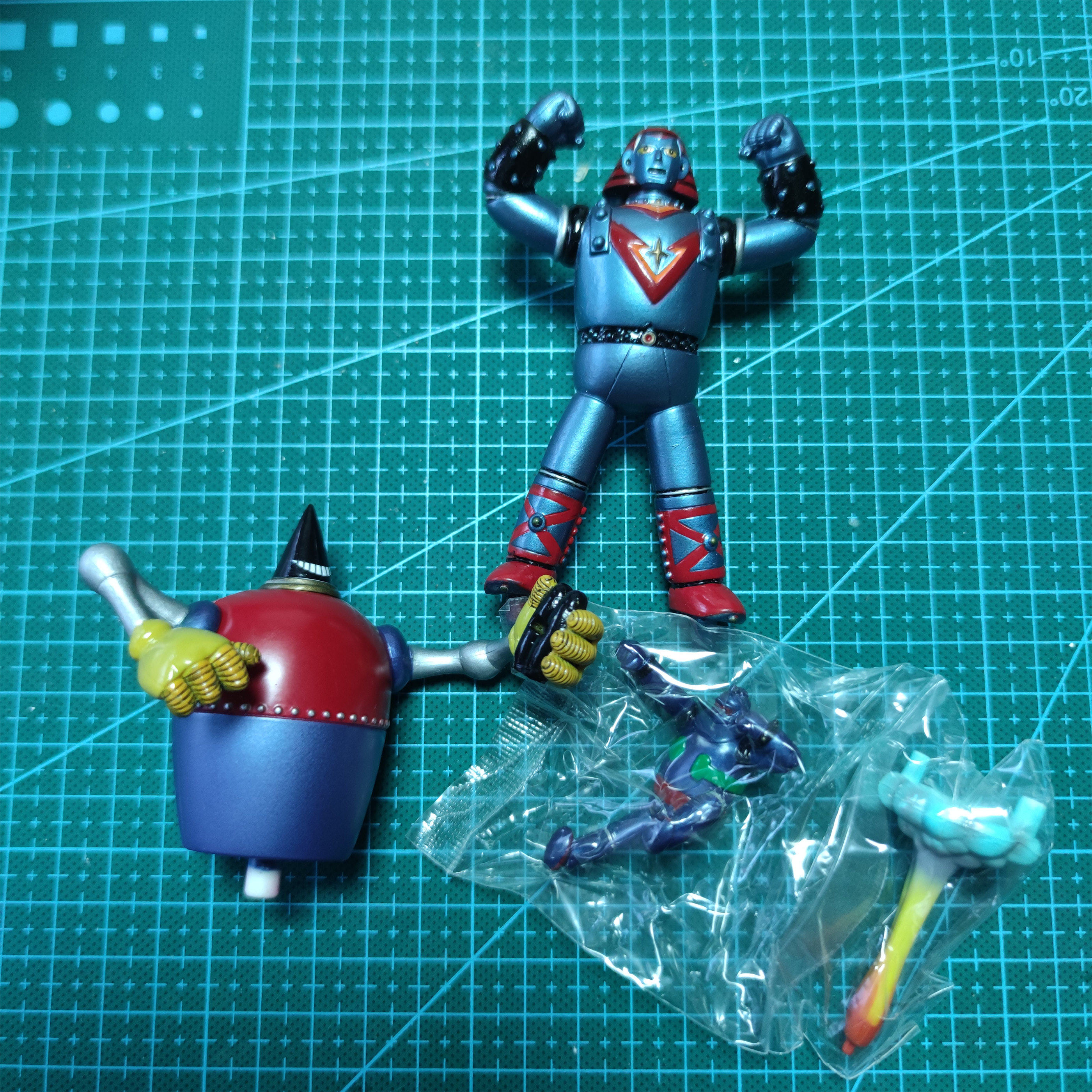 furuta古田巧克力食玩铁人28号盒蛋摆件促销现货