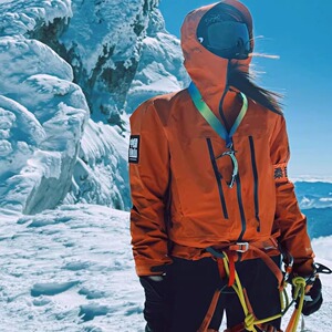 中国登山冲锋衣硬壳男女同款防水防风登山徒步旅游外套台州三门发