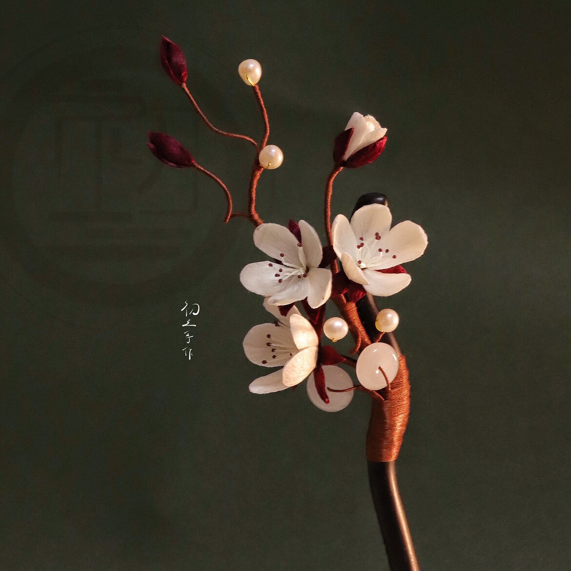 【二十四节气雨水·杏花】非遗绒发饰