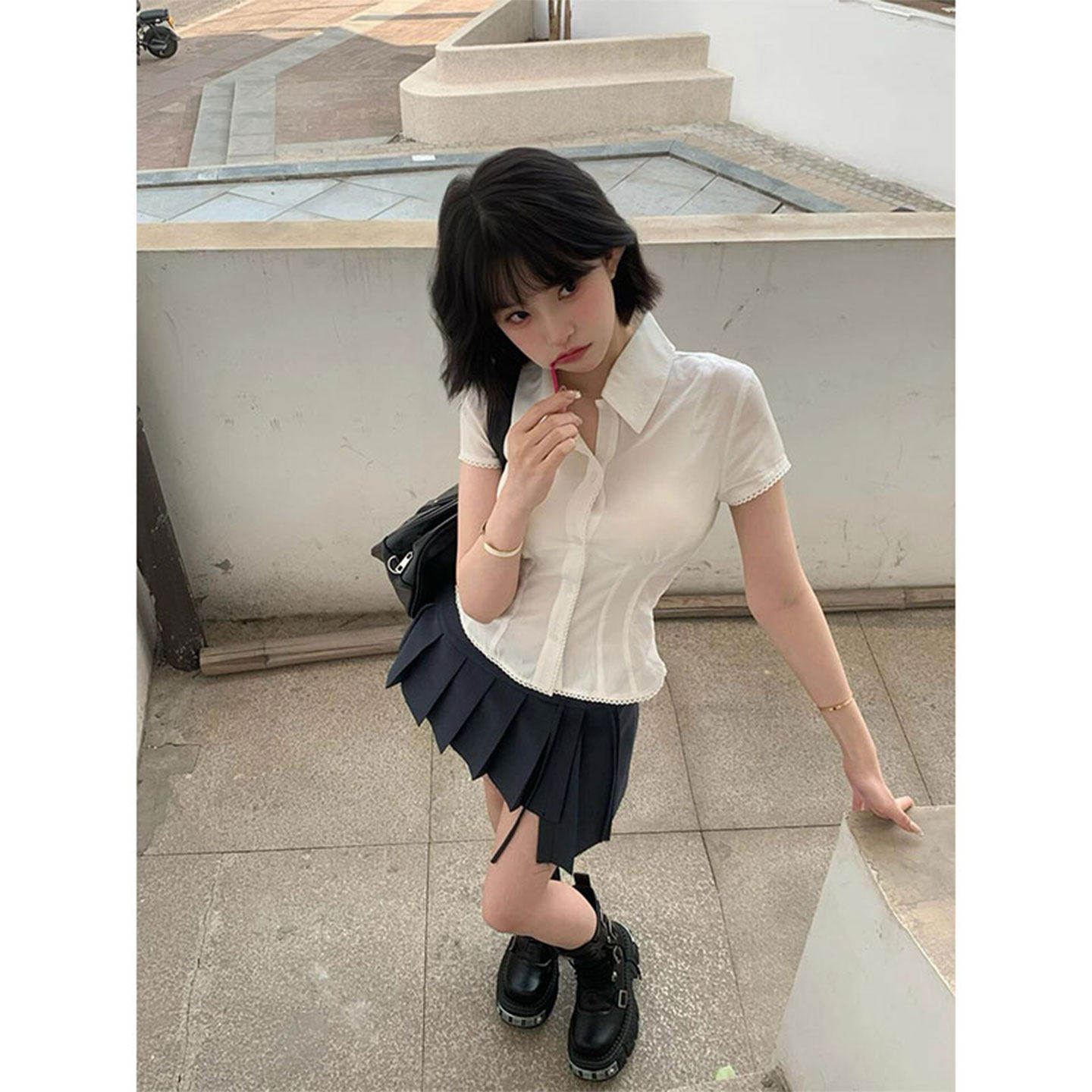 法式白色蕾丝短袖衬衫女jk制服套装夏季设计感学院风收腰正肩上衣