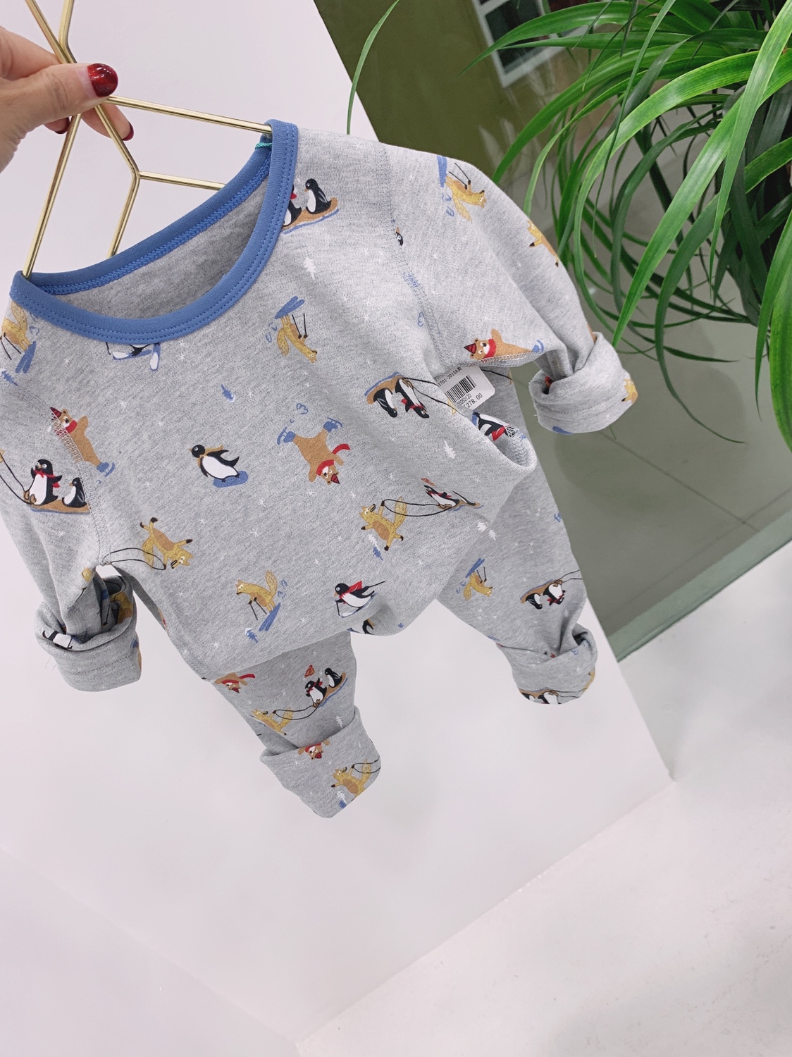 秋冬韩版休闲风舒绒长袖内衣套装