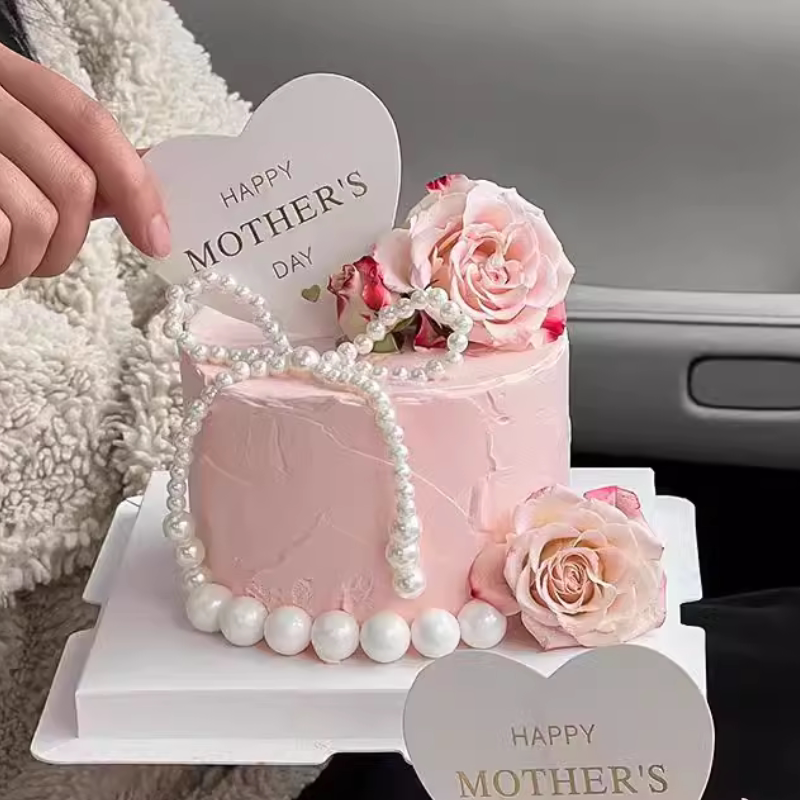 2024母亲节蛋糕装饰英文妈妈爱心卡片仿真玫瑰花珍珠蝴蝶结插件牌