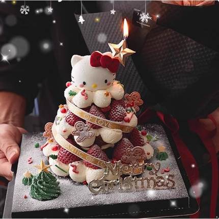 网红同款hellokitty圣诞塔蛋糕装饰软胶kt猫圣诞节圣诞树装扮摆件