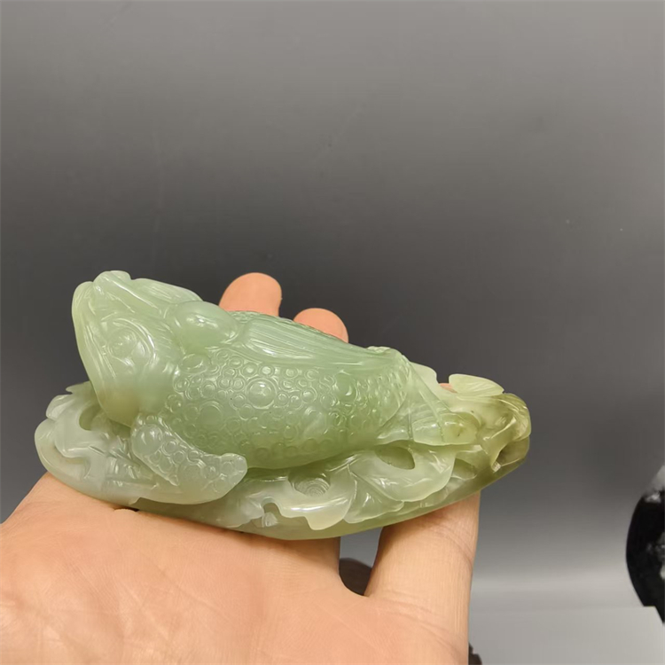 岫玉岫岩玉手把石金蟾