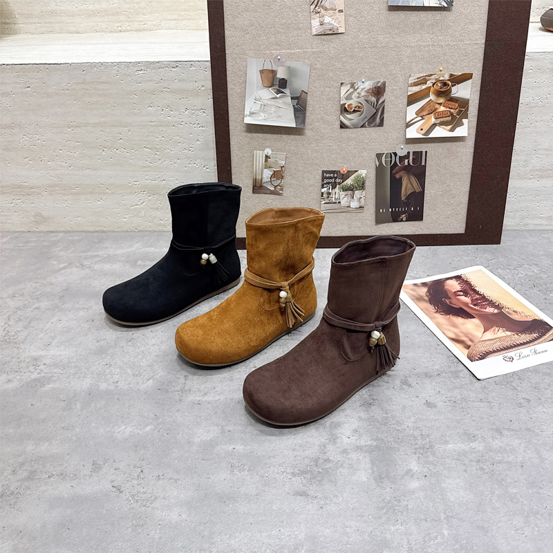 大丫丫大码女鞋平底绒面秀气短靴