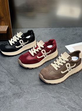 宽胖脚肥大码女鞋41-43真皮复古德训鞋秋季新款轻底休闲鞋9869-1