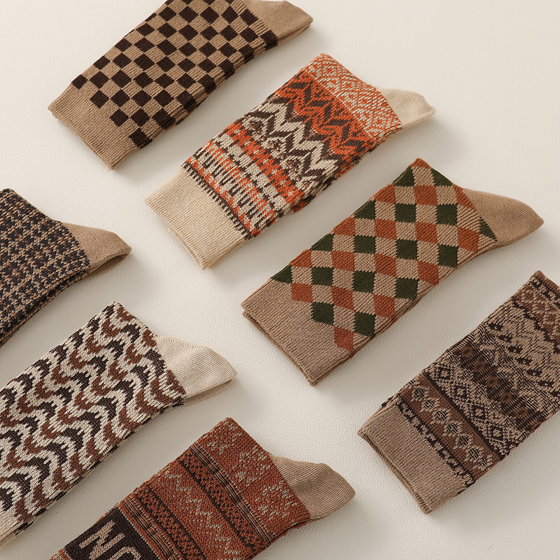 森系民族风复古中筒袜