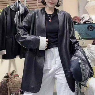 欧货新款真皮绵羊皮双排扣中长款宽松V口条纹女士皮衣西服外