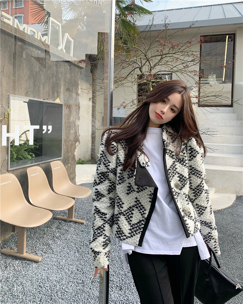 Real shot qianniaoge small fragrance coat women's new autumn / winter 2020 loose right angle shoulder short cardigan