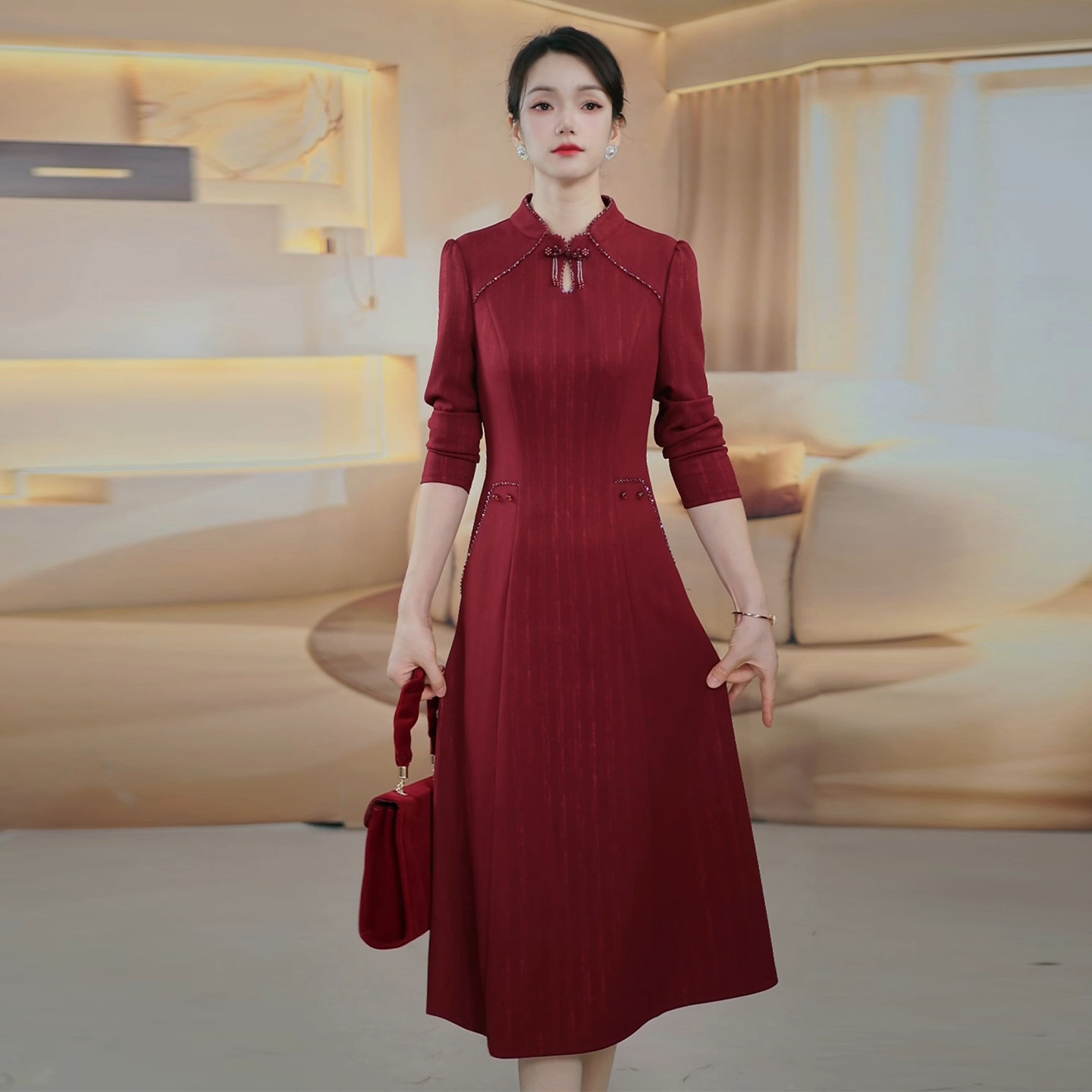 秋上新新中式红色长袖婚宴连衣裙