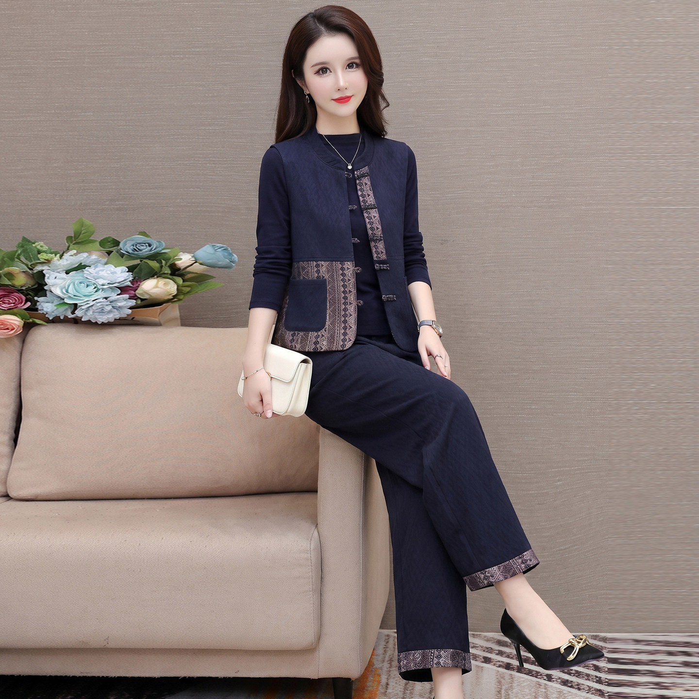 三件套女中老年显瘦减龄气质套装