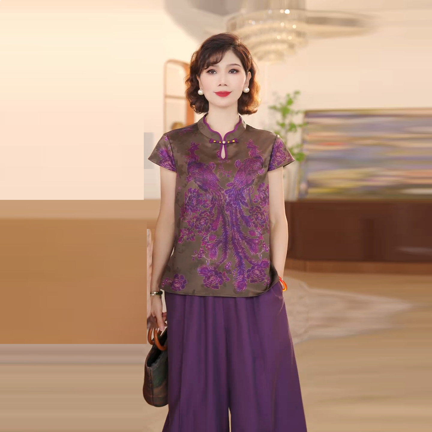 女装紫色印花减龄显瘦T恤两件套