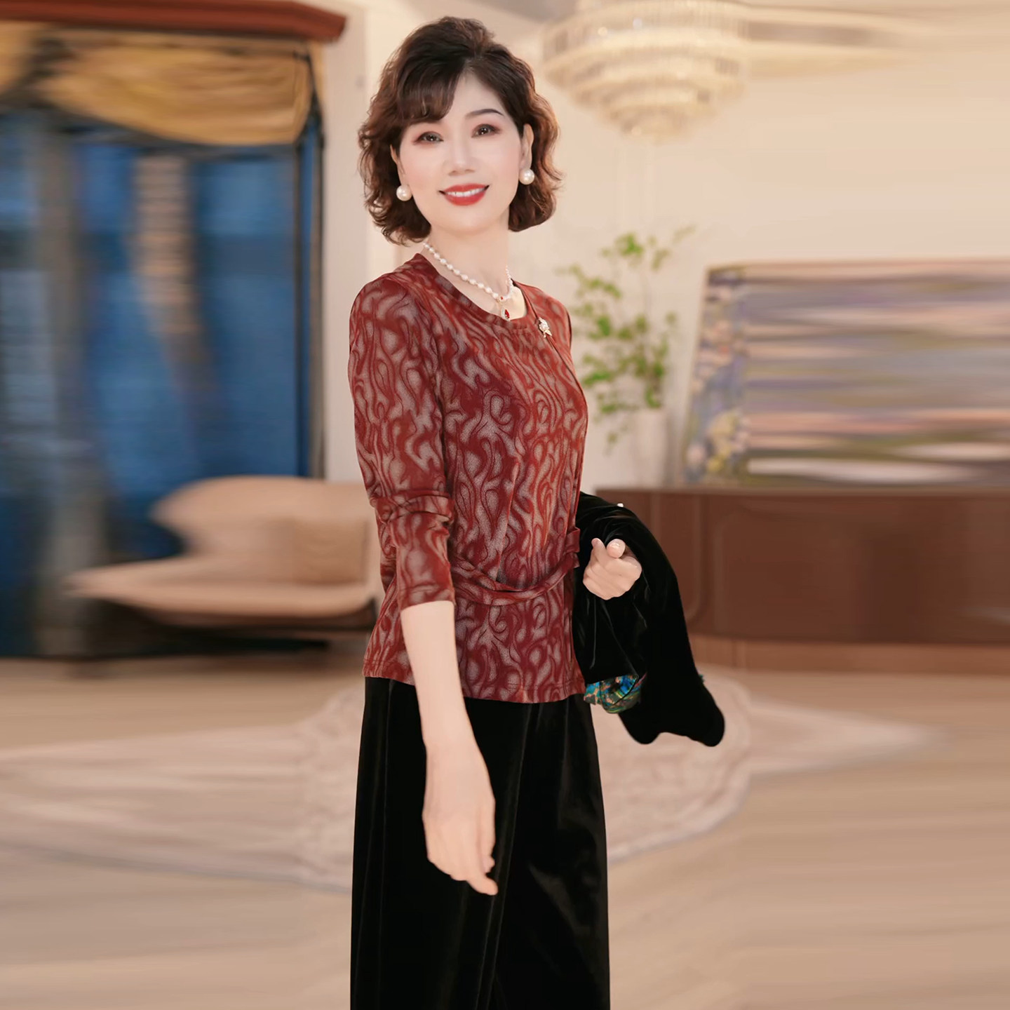 女中年洋气显瘦气质打底小衫套装