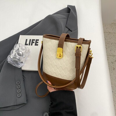 今年流行小包包女2025新款时尚百搭单肩斜挎包质感韩系手提水桶包