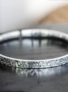 国风女款足以你光面鳞片手镯