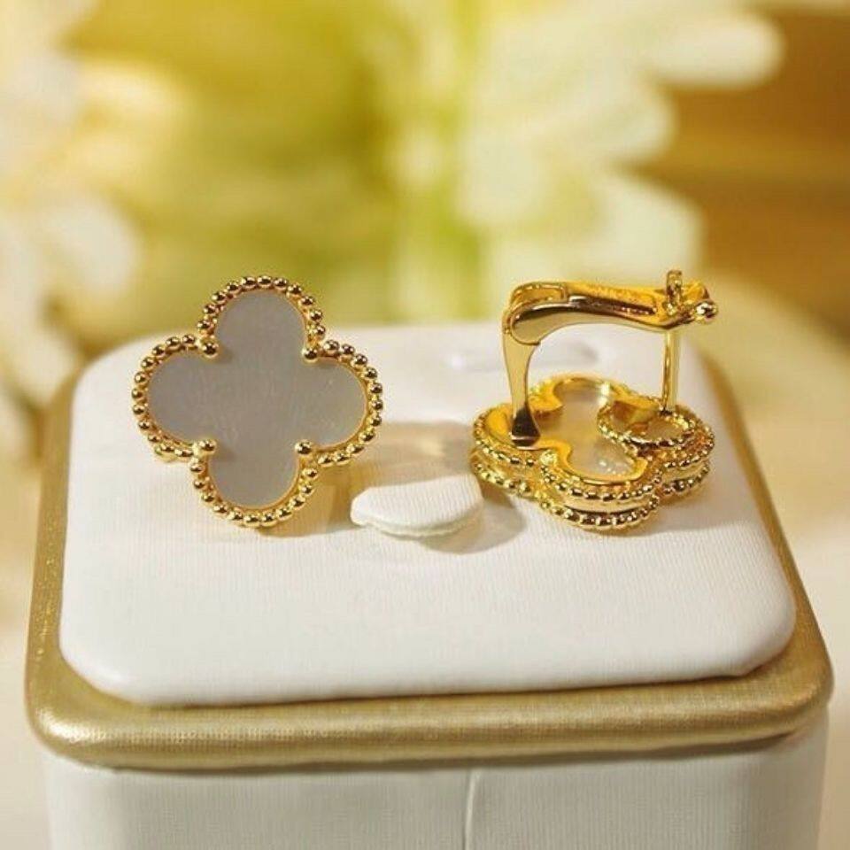 明星同款四叶草耳拍女18k玫瑰金天然白贝母红玉髓耳环耳钉耳饰