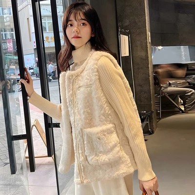 小红书推荐名媛气质羊羔毛马甲