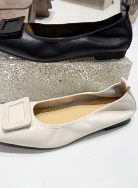 思加图专柜正品2026春新款方扣平底通勤舒适软底鞋女单鞋L1088AQ6