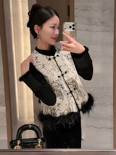 新中式国风女水墨画织锦提花拼接鸵鸟毛马甲复古加棉无袖坎肩马夹