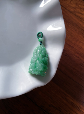 天然a货翡翠玉石绿底飘绿遇百财生财白菜吊坠玉坠毛衣链吊坠挂件