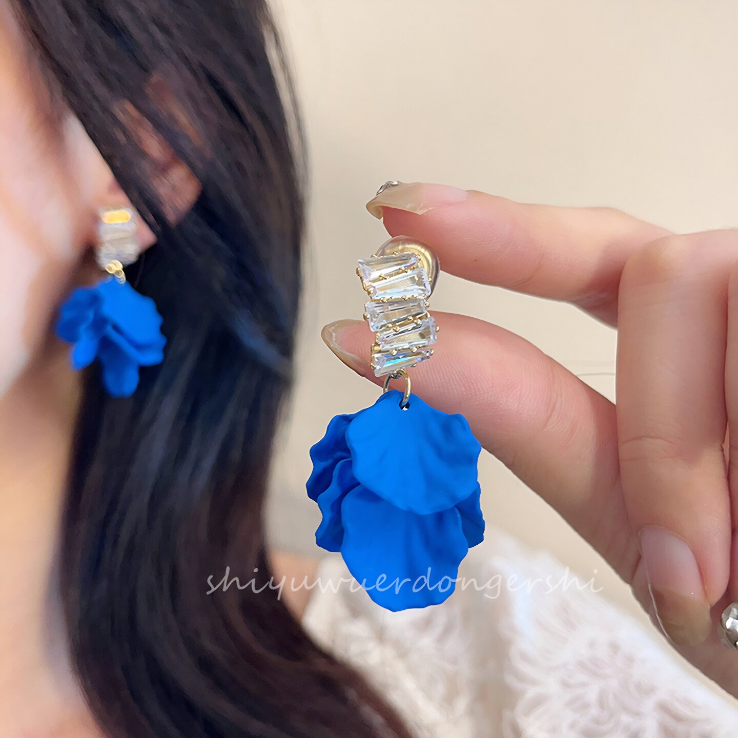 蚊香盘闪钻时尚花朵2024新款耳夹