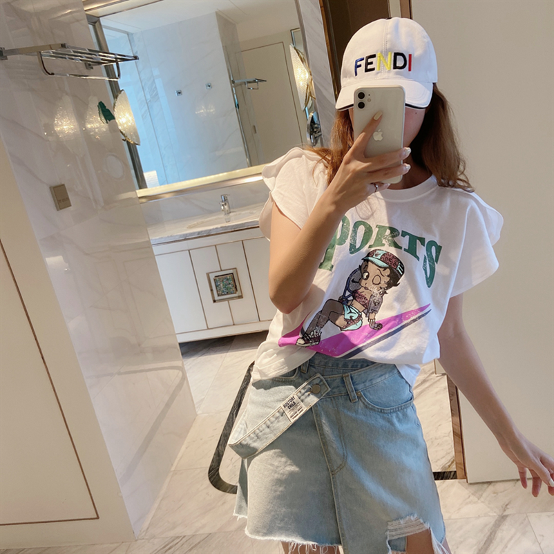网球少女别致设计透气T恤女图片