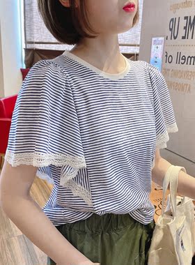 细横条纹蕾丝花边荷叶袖短袖T恤