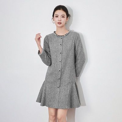 2433406-深圳南油时尚重工银色钉珠亮片鱼尾裙显瘦小香风连衣裙款