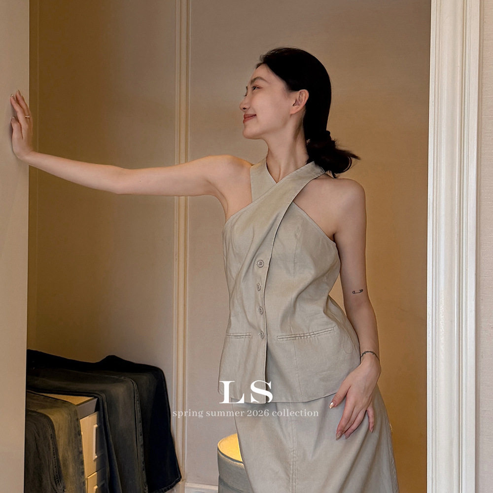 【LS新品牌】黑标极简大牌早春上新度假风优雅挂脖上衣女30573#
