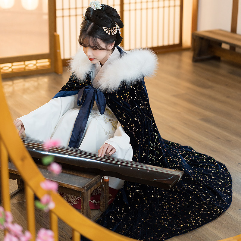 秋冬星空汉服加绒加厚时尚斗篷女