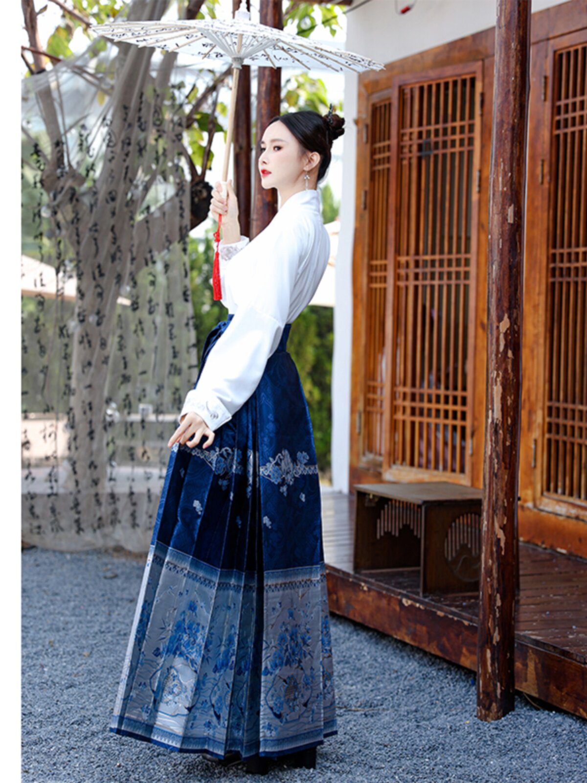 [LOSS OF MONEY PROCESSING] BLUE AND WHITE PORCELAIN CHINESE STYLE HAN ELEMENTS EMBROIDERED COLLAR BLOUSE DAILY VERSATILE HORSE FACE SKIRT SET