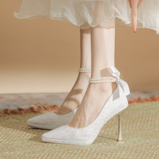 法式亮片单鞋女日常可穿银色伴娘新娘配婚纱婚鞋细跟成人礼高跟鞋