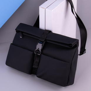 新款斜挎包男士骑行包男休闲包大容量防水牛津布通勤包男款背包潮