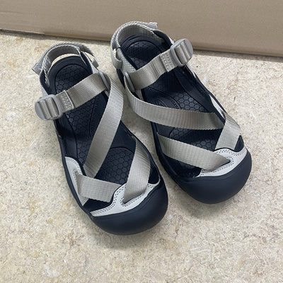 夏季户外沙滩女款包头凉鞋休闲徒步涉水溯溪鞋织带男女鞋丑萌鞋